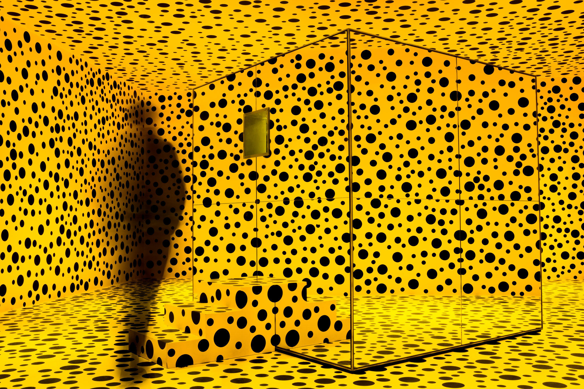  Kristoffer Trolle image of Yoyoi Kusama Cube https://www.flickr.com/photos/kristoffer-trolle/23282107261